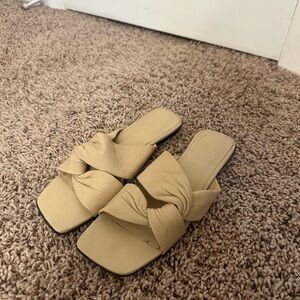 Zara Women's Tan Beige Leather Knotted Slide Sandals